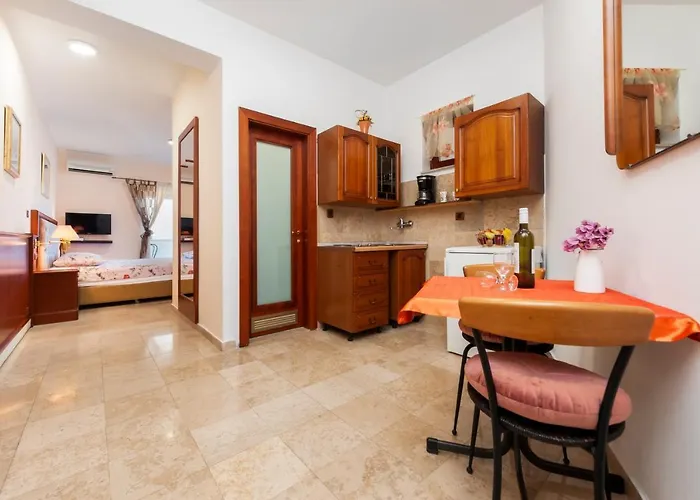 Nonna Marija 1 Lägenhet Rovinj